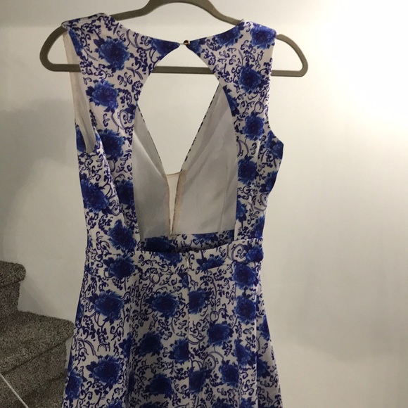 Floral Romper - Picture 3 of 4